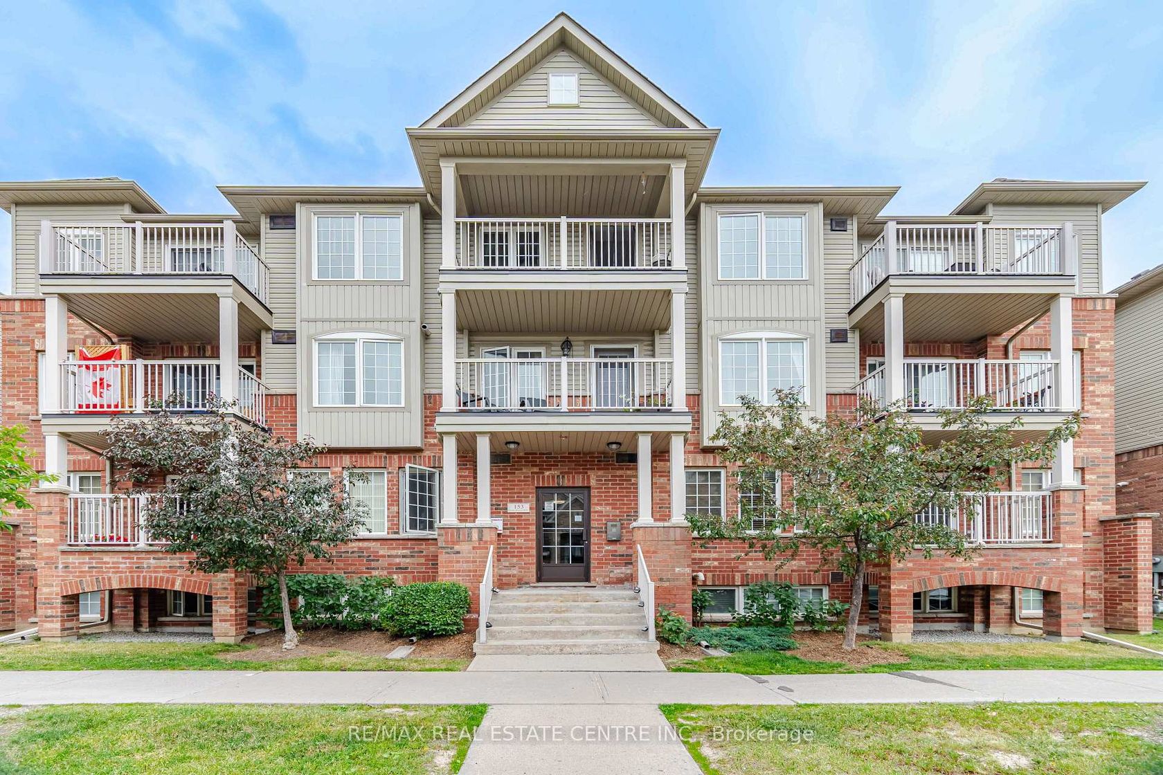 2 - 153 Isaac Devins Boulevard, Pelmo Park W5, Toronto photo number 2