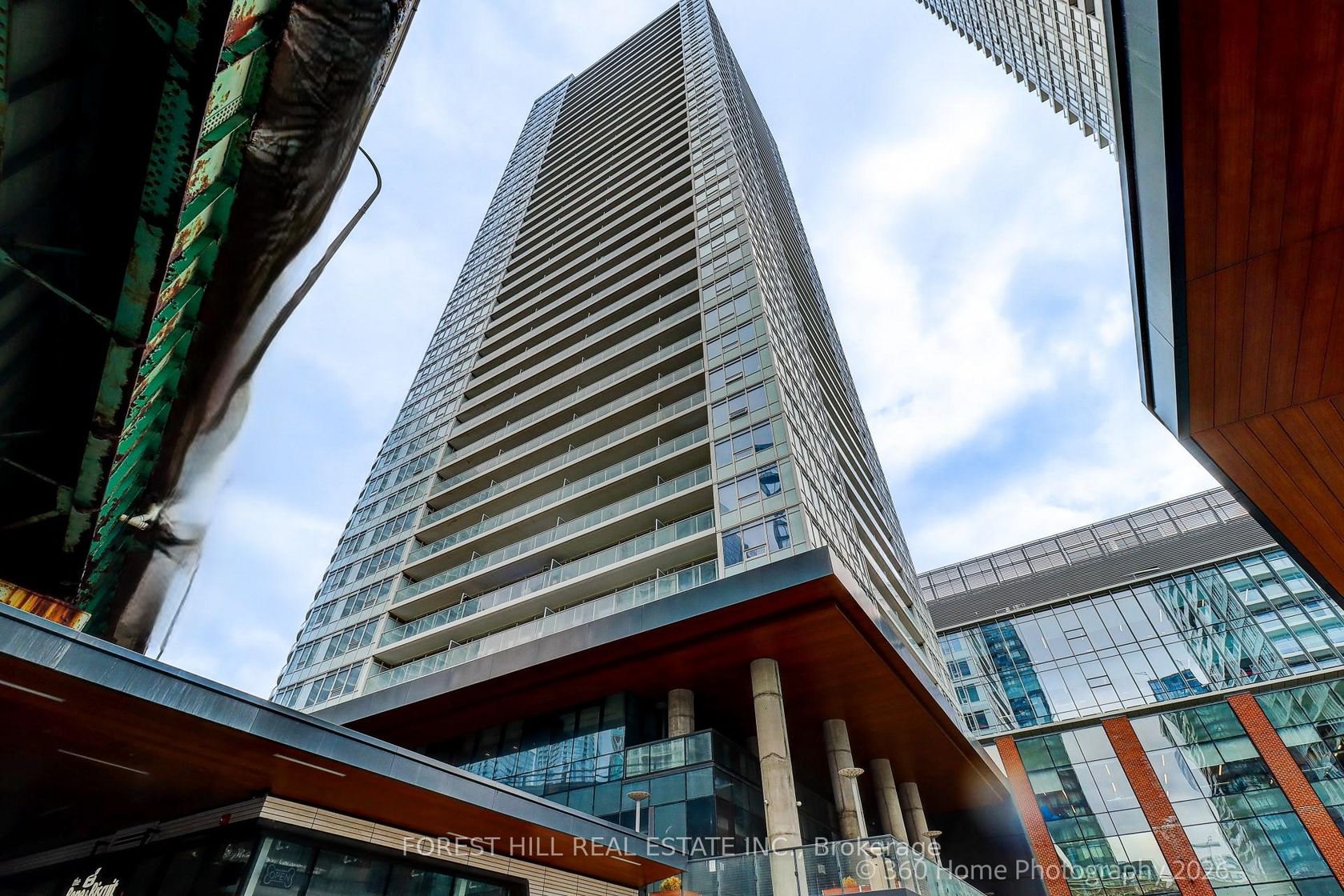 1215 - 17 Bathurst Street, Waterfront Communities C1, Toronto photo number 2