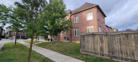 Photo 1 at 119 Lindbergh Drive, Vellore Village, Vaughan