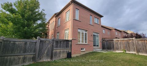 Photo 2 at 119 Lindbergh Drive, Vellore Village, Vaughan
