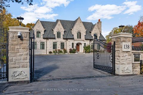 Photo 7 at 138 Centre Street, Uplands, Vaughan