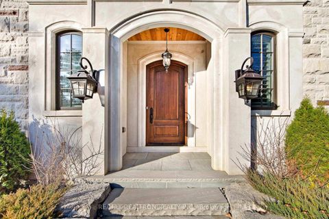 Photo 13 at 138 Centre Street, Uplands, Vaughan