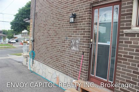 Photo 1 at 14 Faulkner Crescent, Humbermede, Toronto