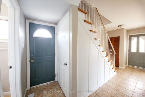 Photo 3 at 14 Faulkner Crescent, Humbermede, Toronto
