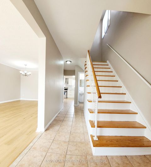 Photo 4 at 14 Faulkner Crescent, Humbermede, Toronto