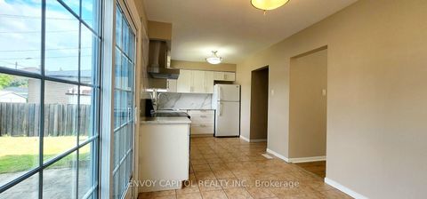 Photo 8 at 14 Faulkner Crescent, Humbermede, Toronto