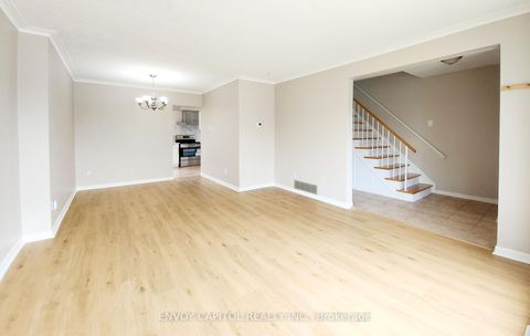 Photo 12 at 14 Faulkner Crescent, Humbermede, Toronto