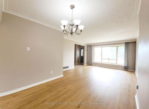 Photo 13 at 14 Faulkner Crescent, Humbermede, Toronto