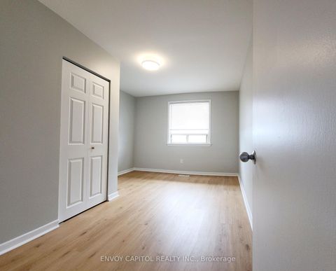 Photo 17 at 14 Faulkner Crescent, Humbermede, Toronto