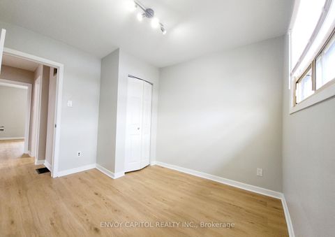 Photo 19 at 14 Faulkner Crescent, Humbermede, Toronto