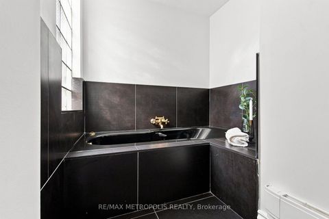 Photo 25 at 24 Marion Street, Roncesvalles, Toronto