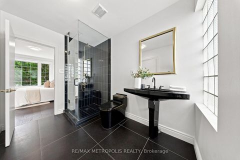 Photo 26 at 24 Marion Street, Roncesvalles, Toronto