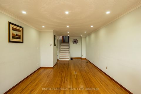 Photo 5 at 12 Brubeck Road, Humbermede, Toronto