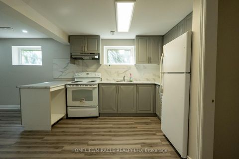 Photo 11 at 12 Brubeck Road, Humbermede, Toronto