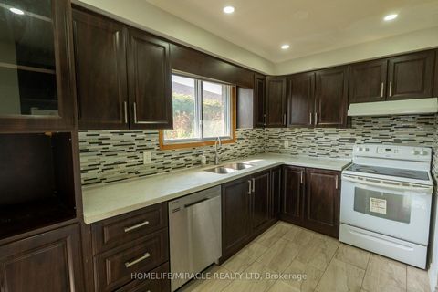 Photo 34 at 12 Brubeck Road, Humbermede, Toronto