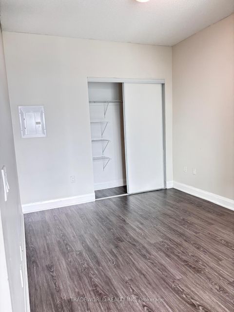 Photo 4 at 508 - 160 Vanderhoof Avenue, Thorncliffe Park, Toronto
