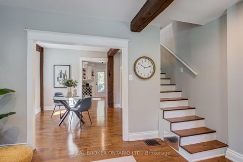 Photo 8 at 30 Elizabeth Street S, Mill Pond, Richmond Hill