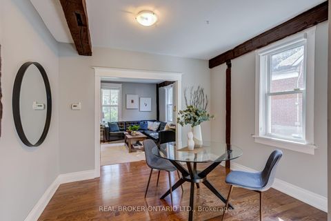 Photo 9 at 30 Elizabeth Street S, Mill Pond, Richmond Hill