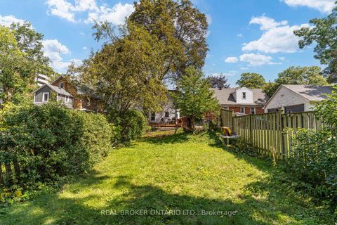 Photo 40 at 30 Elizabeth Street S, Mill Pond, Richmond Hill