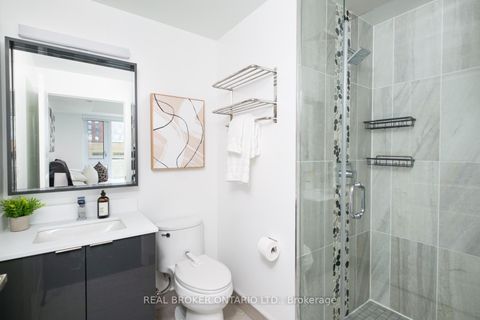 Photo 15 at 528 - 543 Richmond Street W, Waterfront Communities C1, Toronto