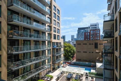 Photo 27 at 528 - 543 Richmond Street W, Waterfront Communities C1, Toronto