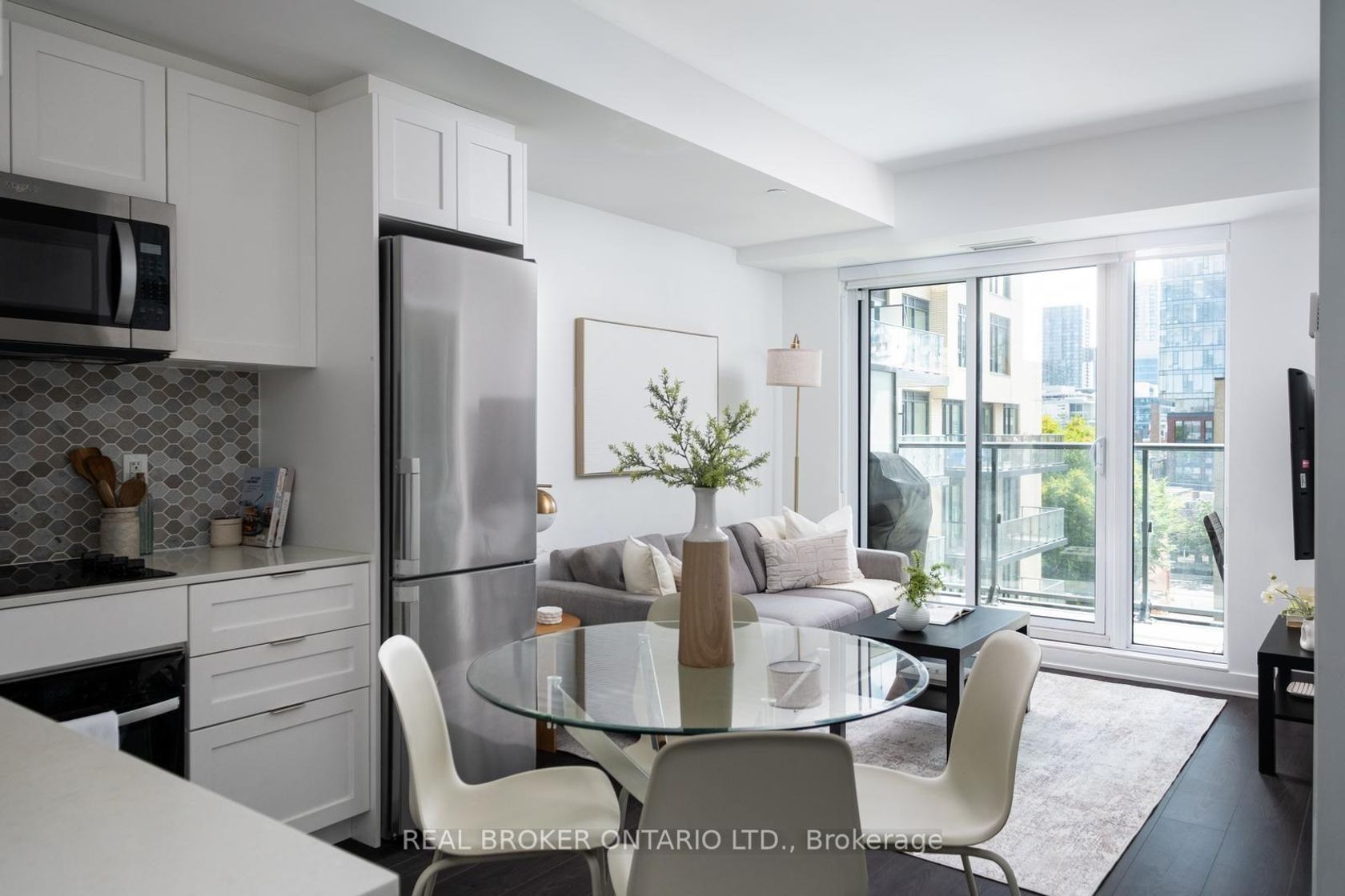 528 - 543 Richmond Street W, Waterfront Communities C1, Toronto photo number 2