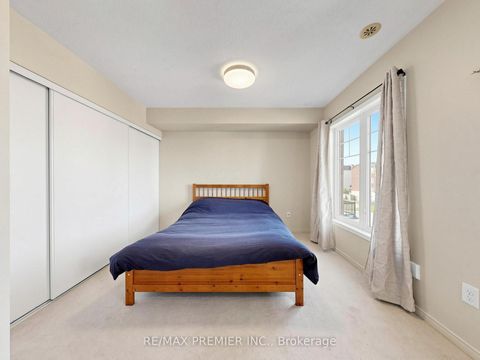 Photo 12 at 95 John Bell Crescent, Birchmount, Toronto