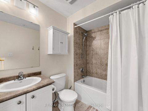 Photo 14 at 95 John Bell Crescent, Birchmount, Toronto