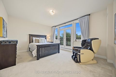 Photo 24 at 41 West Village Lane, Angus Glen, Markham