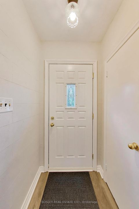 Photo 3 at 24 Tulip Drive, Maryvale, Toronto