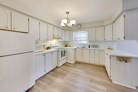 Photo 11 at 24 Tulip Drive, Maryvale, Toronto