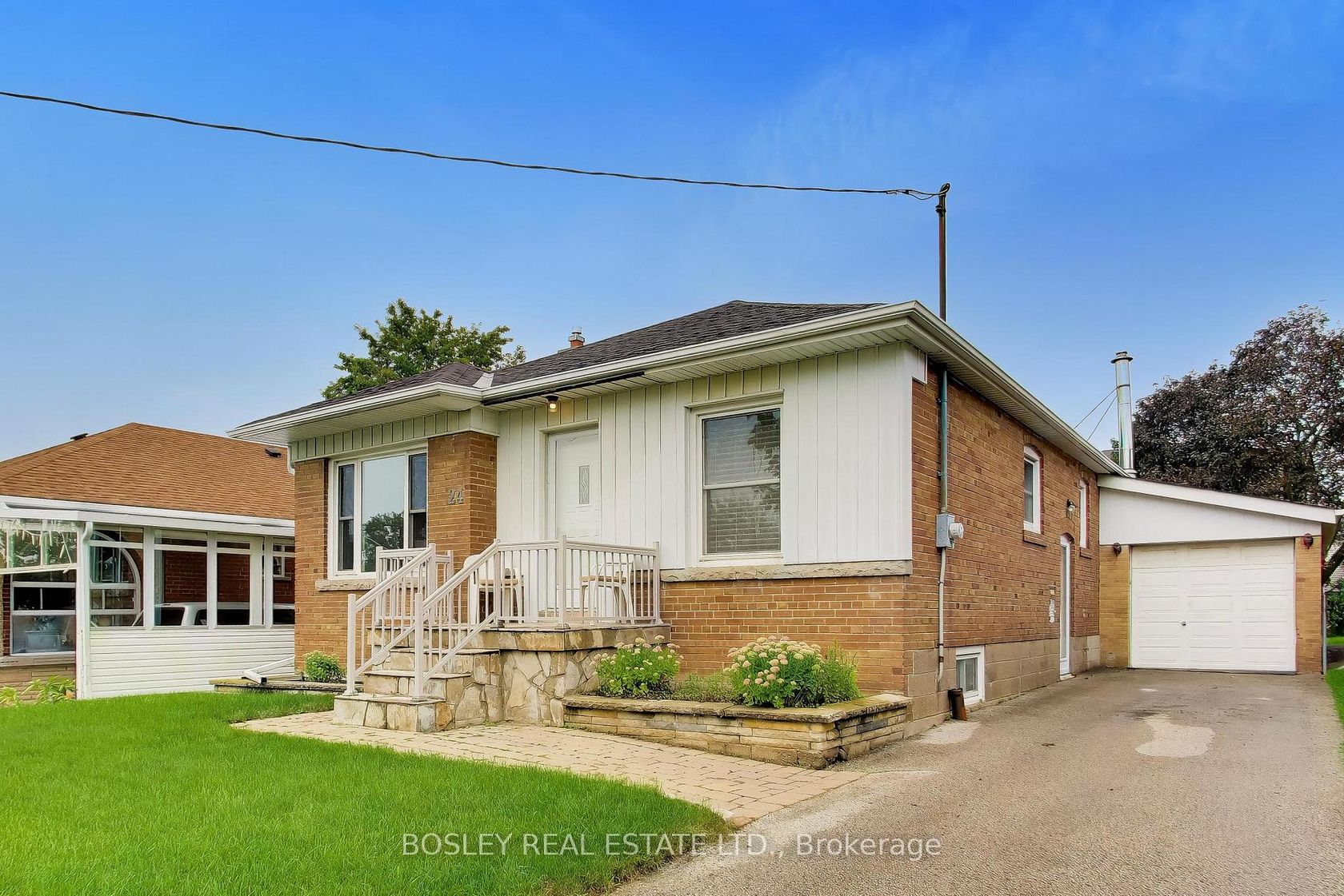 24 Tulip Drive, Maryvale, Toronto photo 6