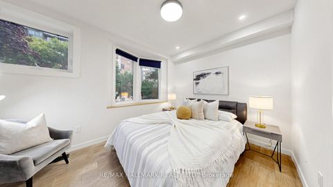 Photo 17 at 31 1/2 Granby Street, Yonge Corridor, Toronto