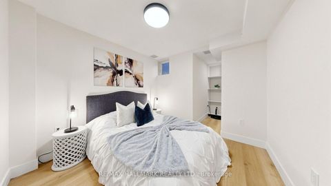 Photo 36 at 31 1/2 Granby Street, Yonge Corridor, Toronto