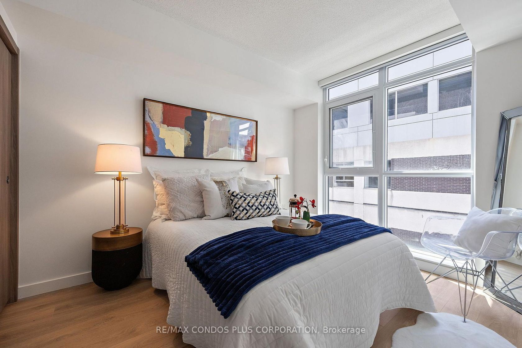 810 - 38 Widmer Street, Waterfront Communities C1, Toronto photo number 2