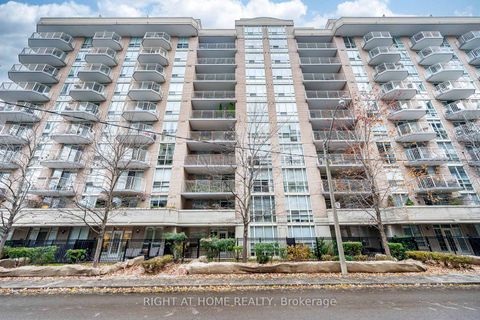 Photo 2 at 602 - 18 Stafford Street, Niagara, Toronto