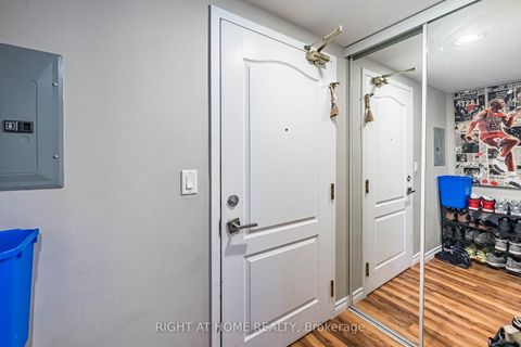 Photo 6 at 602 - 18 Stafford Street, Niagara, Toronto