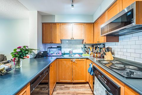 Photo 16 at 602 - 18 Stafford Street, Niagara, Toronto