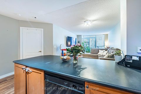 Photo 18 at 602 - 18 Stafford Street, Niagara, Toronto