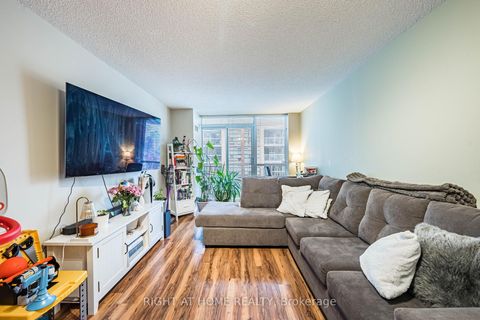 Photo 21 at 602 - 18 Stafford Street, Niagara, Toronto