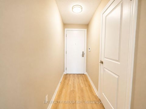 Photo 3 at 1811 - 2015 SHEPPARD Avenue E, Henry Farm, Toronto