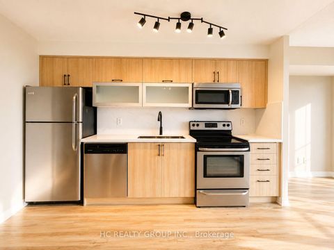 Photo 4 at 1811 - 2015 SHEPPARD Avenue E, Henry Farm, Toronto