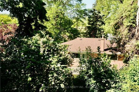 Photo 3 at 40 Brahms Avenue, Hillcrest Village, Toronto