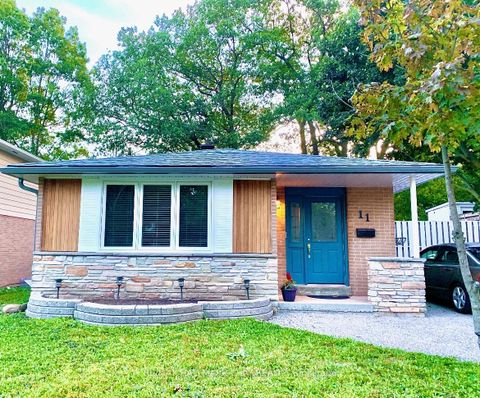 Photo 0 at 11 Daphne Crescent, Cundles East, Barrie