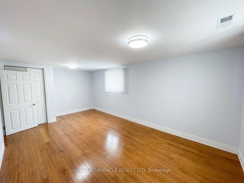 Photo 16 at 14178 Yonge Street, Aurora Estates, Aurora