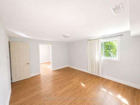Photo 19 at 14178 Yonge Street, Aurora Estates, Aurora