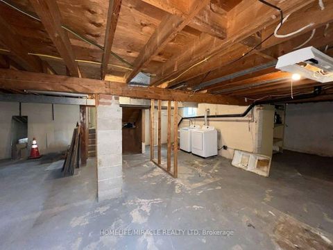 Photo 21 at 14178 Yonge Street, Aurora Estates, Aurora
