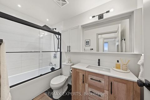 Photo 14 at 707 - 3700 Highway 7 Road, Vaughan Corporate Centre, Vaughan