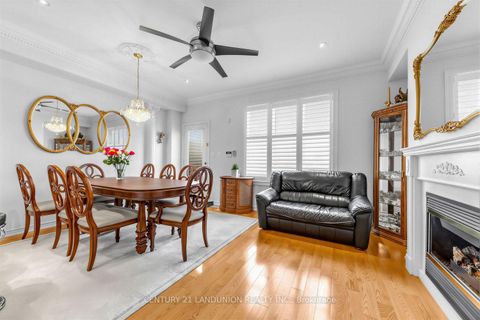 Photo 10 at 28 Herzberg Gardens, York University Heights, Toronto