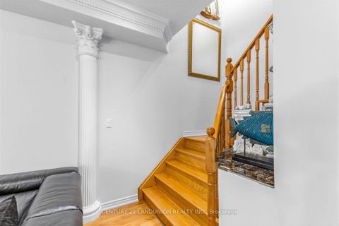 Photo 12 at 28 Herzberg Gardens, York University Heights, Toronto